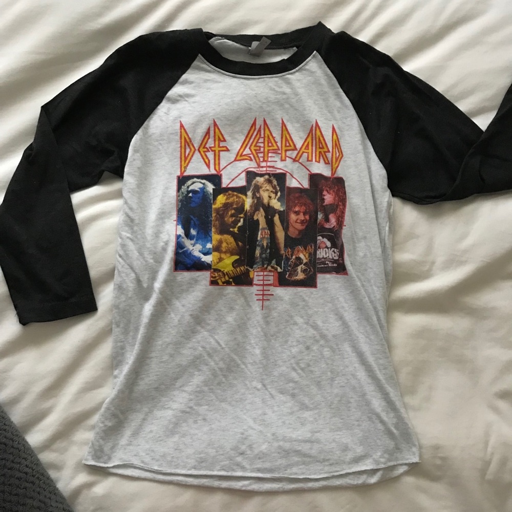 Graphic Band Tee (Def Leppard)